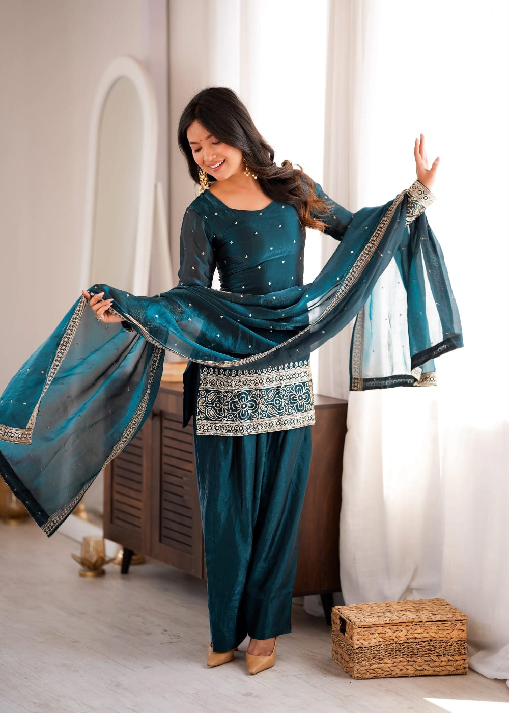 Fendy Silk Embroidered Kurta Set