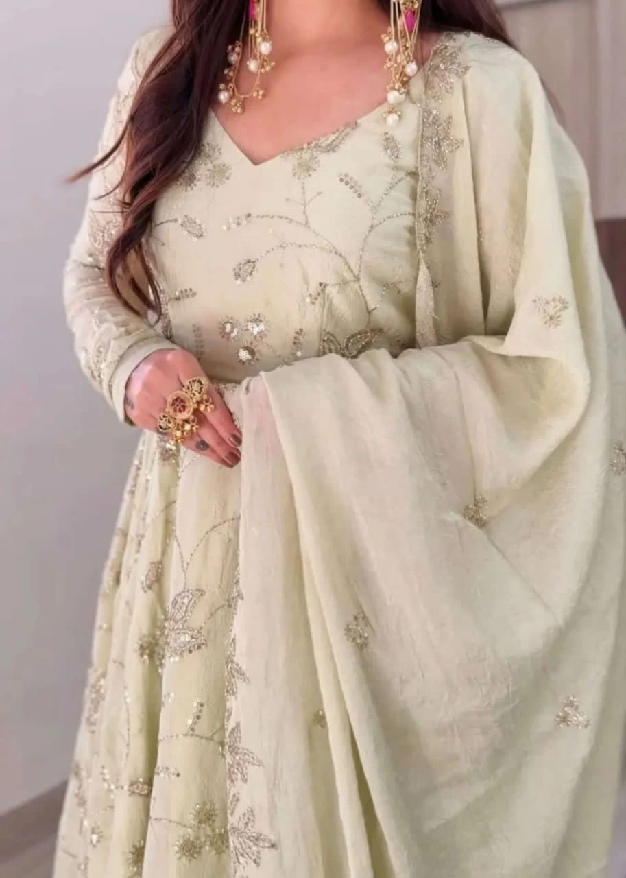 Fendy Silk Gown With Dupatta