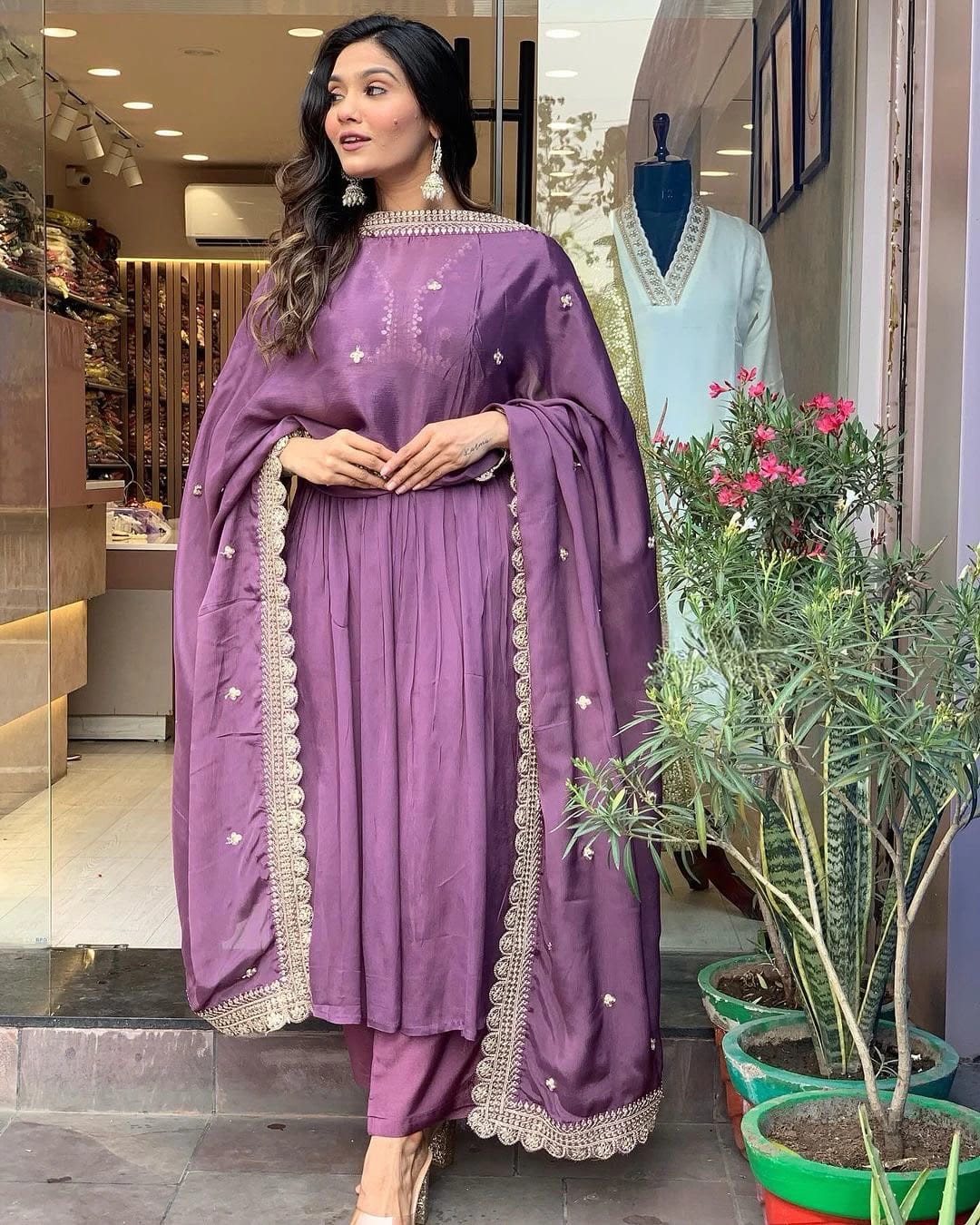 Chinon Silk Alia Cut Gown Set